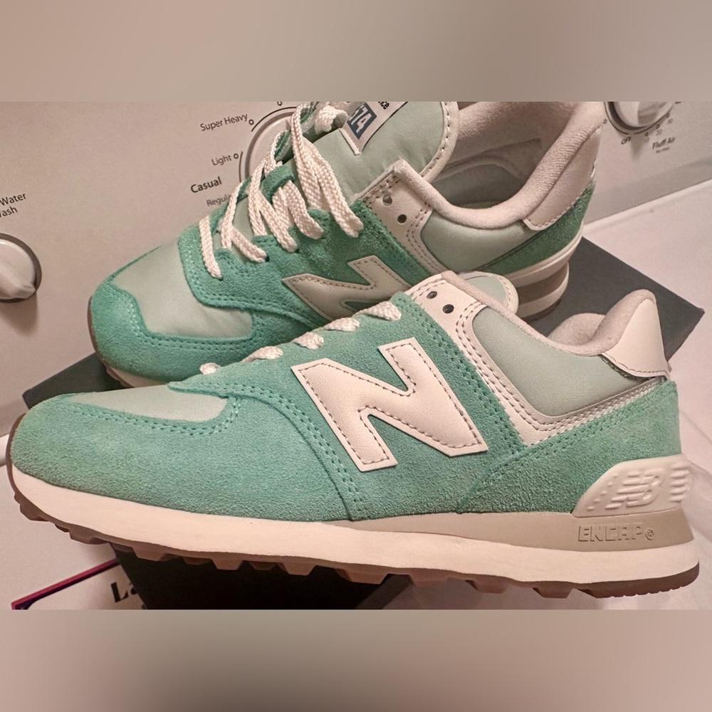 New Balance U574RD2 Mint / White / Grey x Gum Soles. Men’s Size 5.5 or Women’s 7